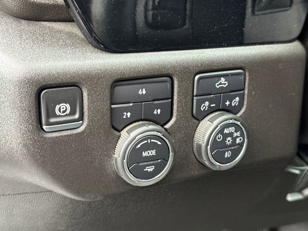 Used 2025 Chevrolet Silverado 2500 LT w/ Convenience Package AWD/4WD image 27
