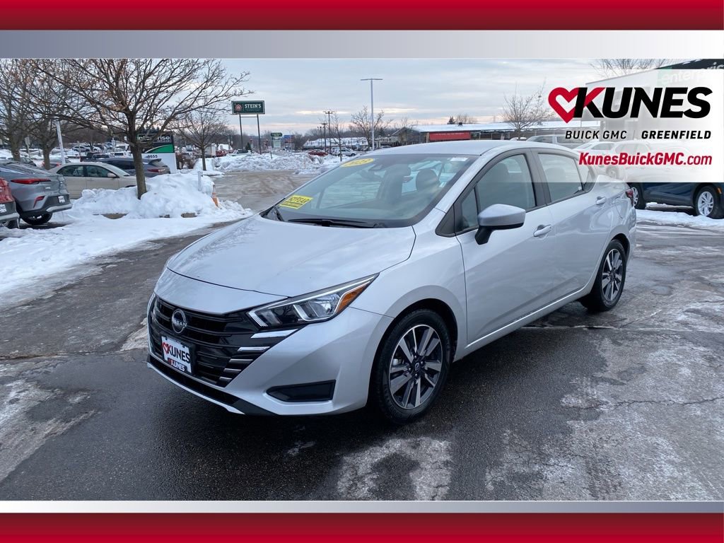 Used 2023 Nissan Versa SV image 11