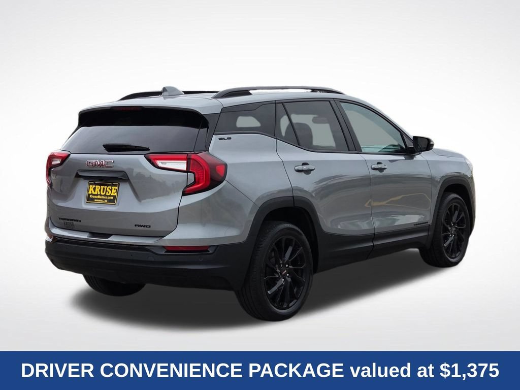 Used 2023 GMC Terrain SLE w/ Driver Convenience Package AWD/4WD image 3