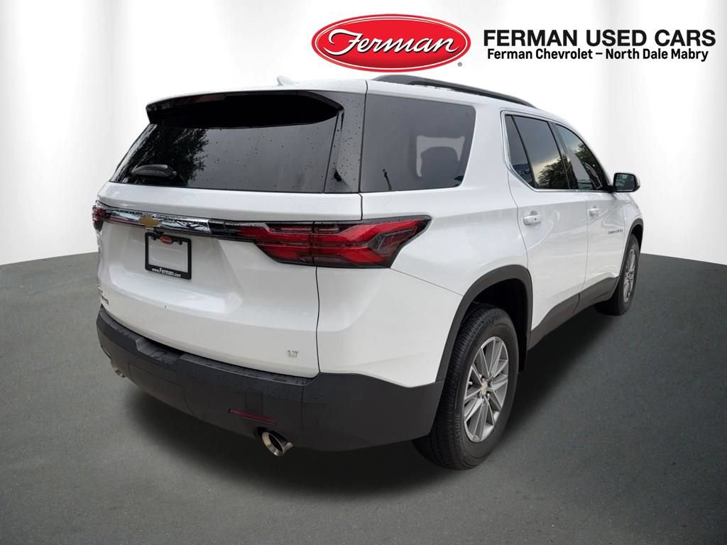 Used 2023 Chevrolet Traverse LT FWD image 2