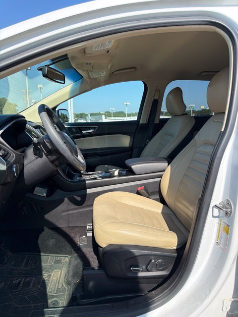 Used 2015 Ford Edge SEL w/ Equipment Group 201A FWD image 8