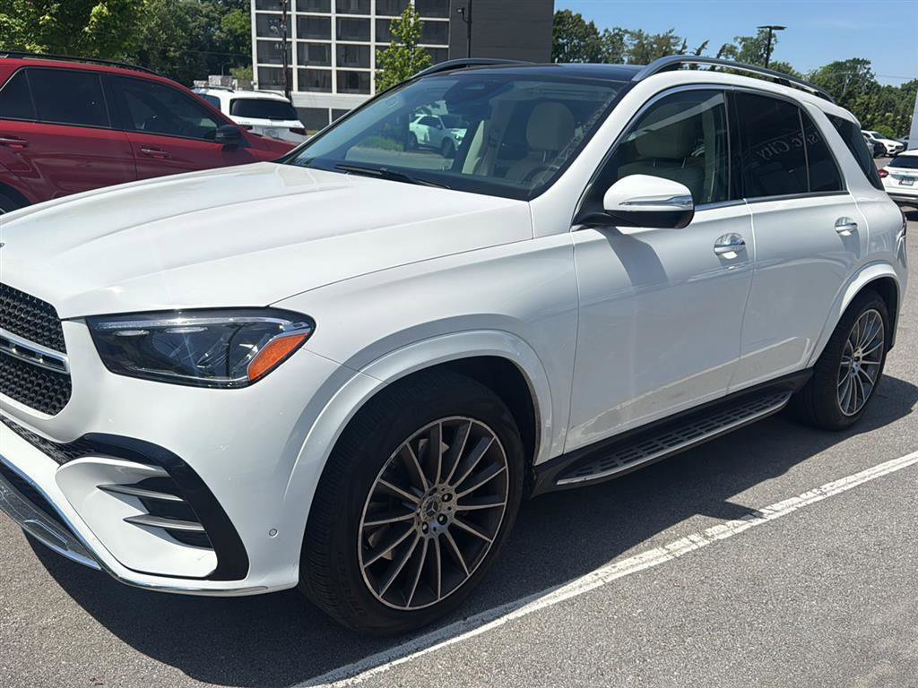 Used 2024 Mercedes-Benz GLE 450 4MATIC image 5