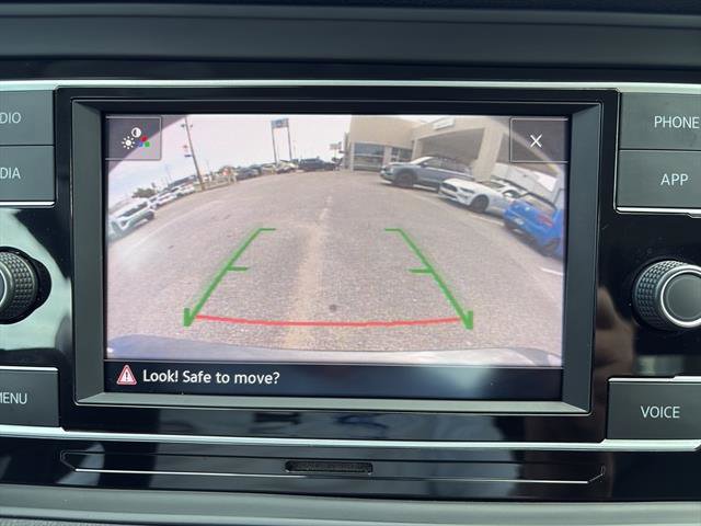 Used 2022 Volkswagen Jetta SE image 21