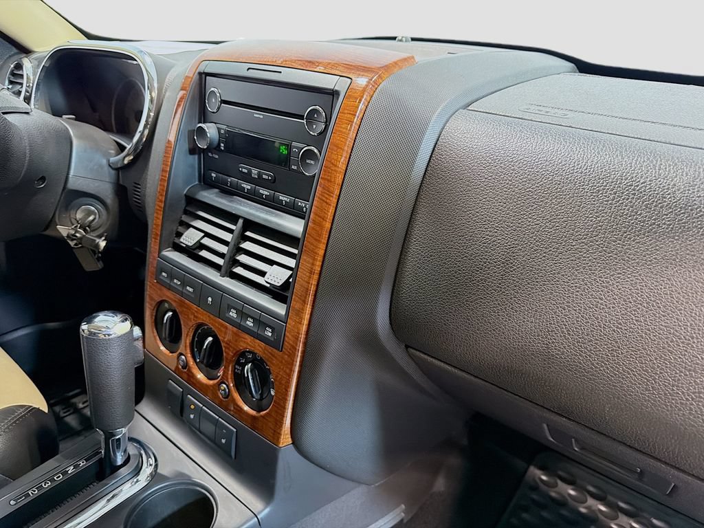 Used 2010 Ford Explorer Eddie Bauer AWD/4WD image 28