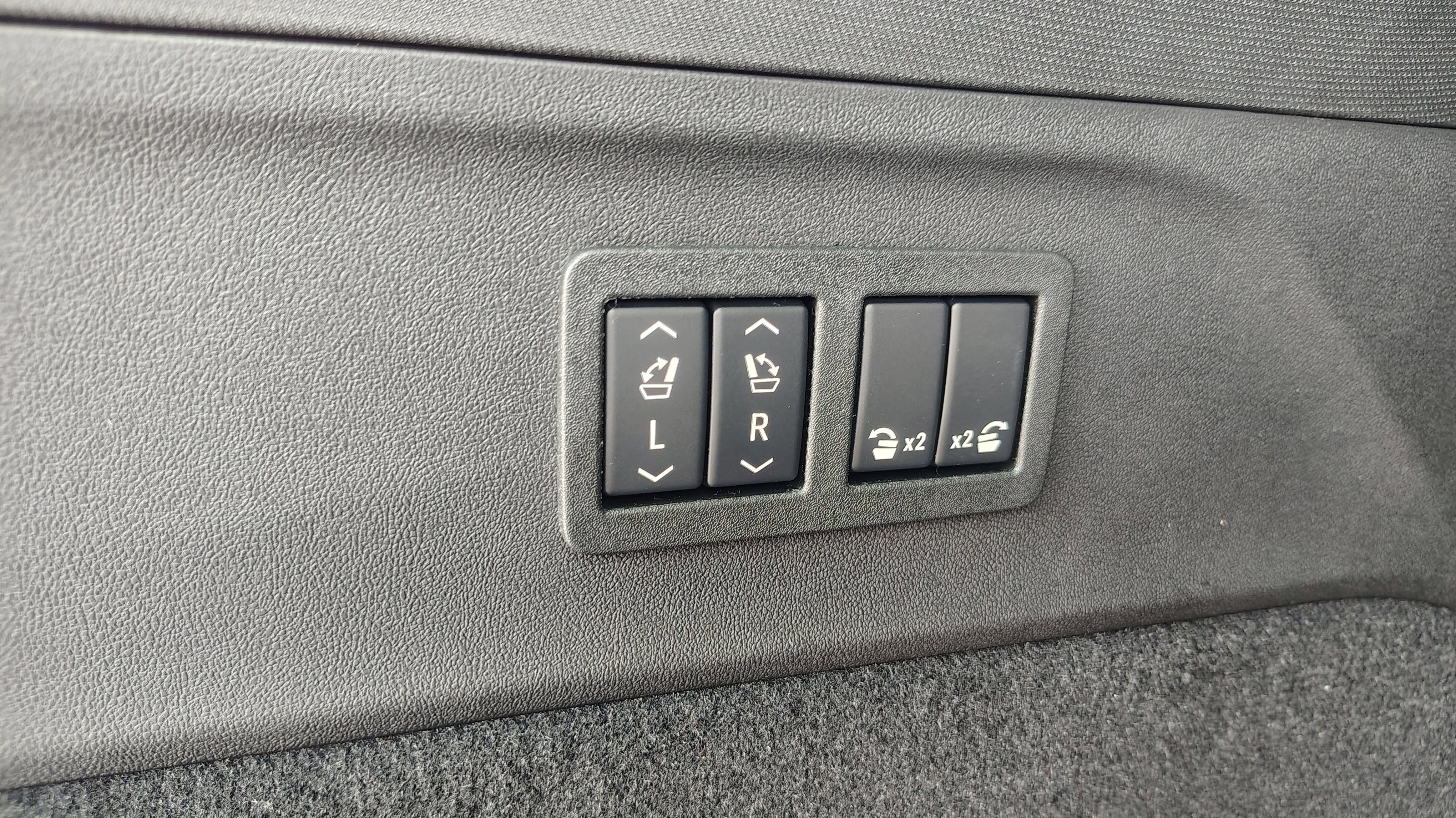 New 2025 Cadillac Escalade IQ Luxury 1 image 42