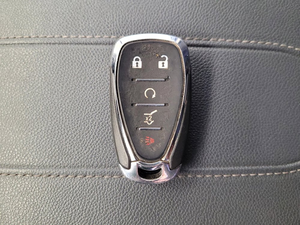 Used 2021 Chevrolet Traverse LT w/ LT Premium Package image 32