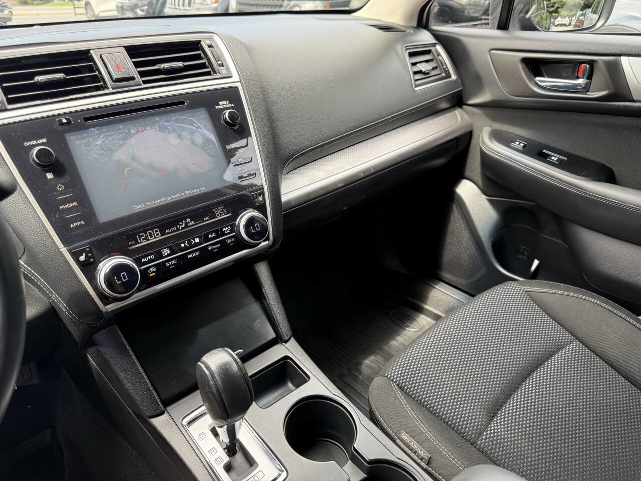 Used 2018 Subaru Outback 2.5i Premium image 19