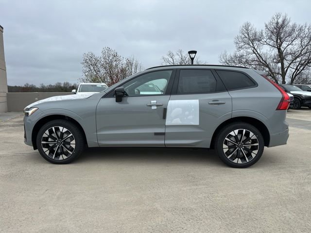 New 2026 Volvo XC60 B5 Plus w/ Protection Package Premier image 4