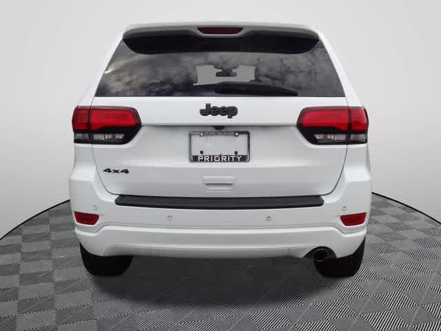 Used 2021 Jeep Grand Cherokee Laredo X AWD/4WD image 3