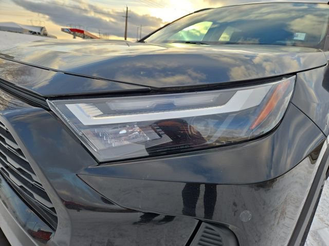 Used 2023 Toyota RAV4 XLE image 6