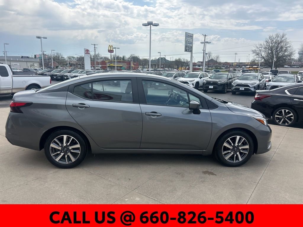 Used 2023 Nissan Versa SV image 5