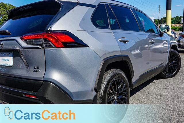 Used 2019 Toyota RAV4 LE w/ All Weather Liner Package AWD/4WD image 6