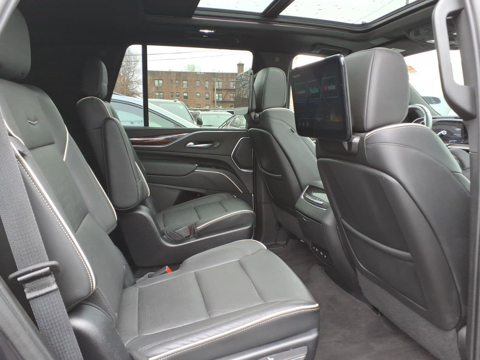 Certified 2023 Cadillac Escalade Premium Luxury w/ Performance Package image 25