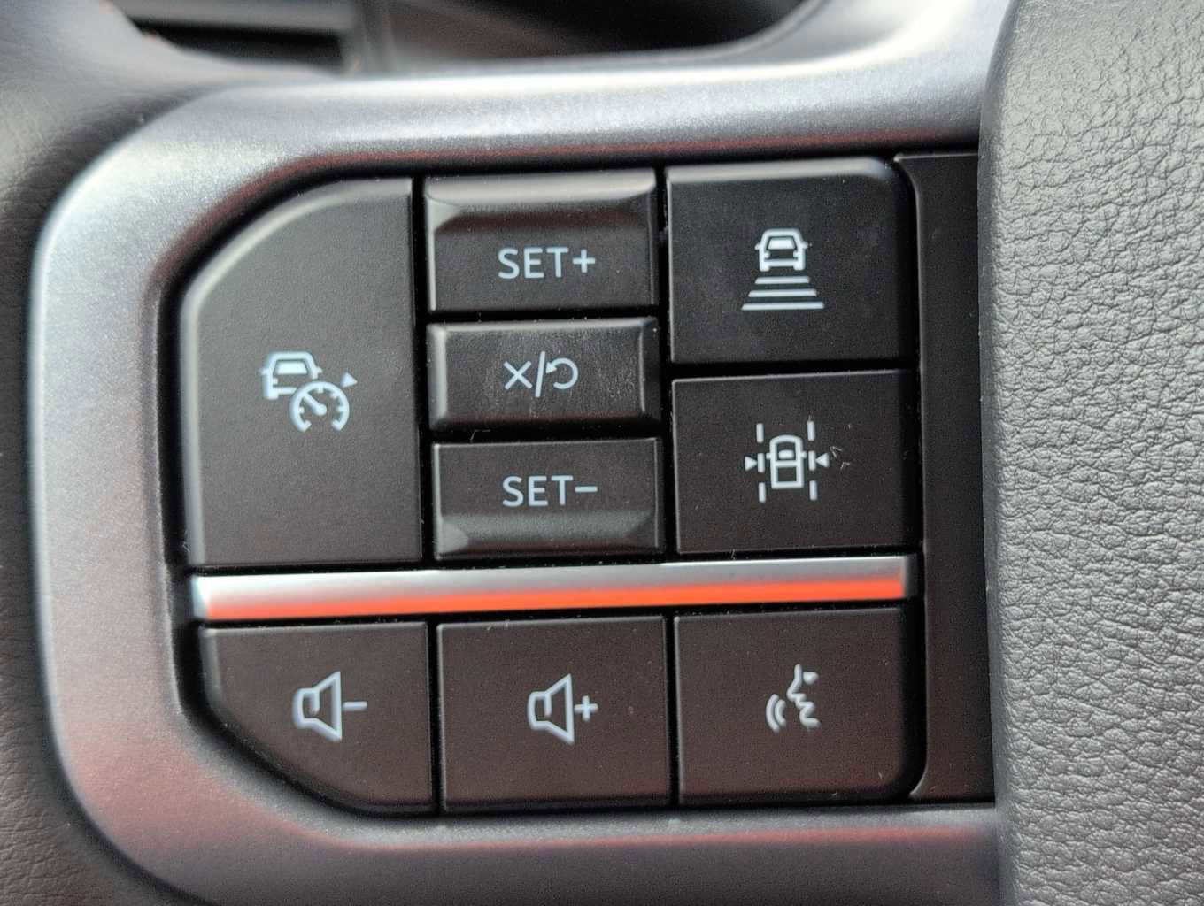 New 2025 Ford F150 Lariat w/ Equipment Group 502A High image 24