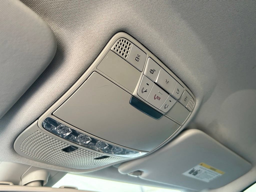 Used 2016 Mercedes-Benz C 300 Sedan image 25