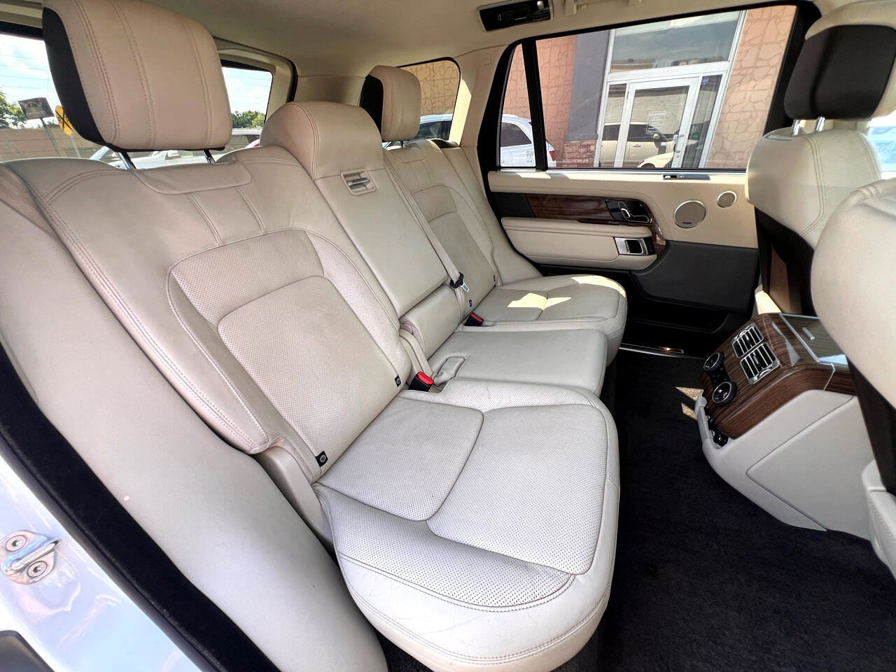 Used 2018 Land Rover Range Rover Long Wheelbase Supercharged image 19