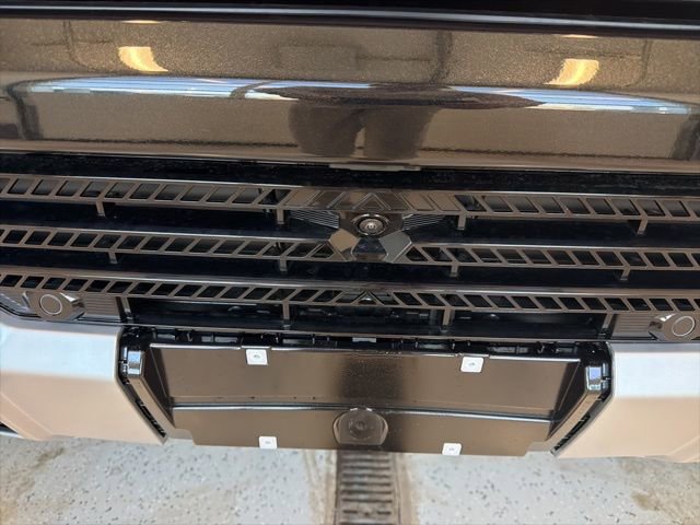 New 2026 GMC Hummer EV 4x4 Crew Cab image 8