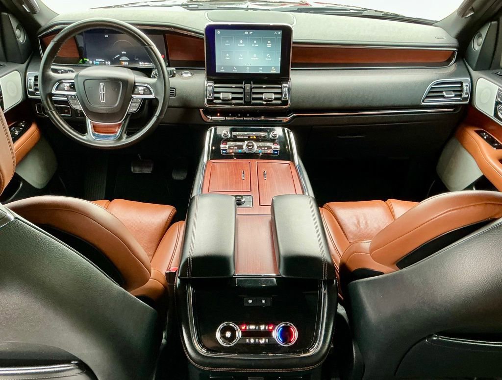 Used 2020 Lincoln Navigator Reserve w/ Equipment Group 208A Reserve AWD/4WD image 33