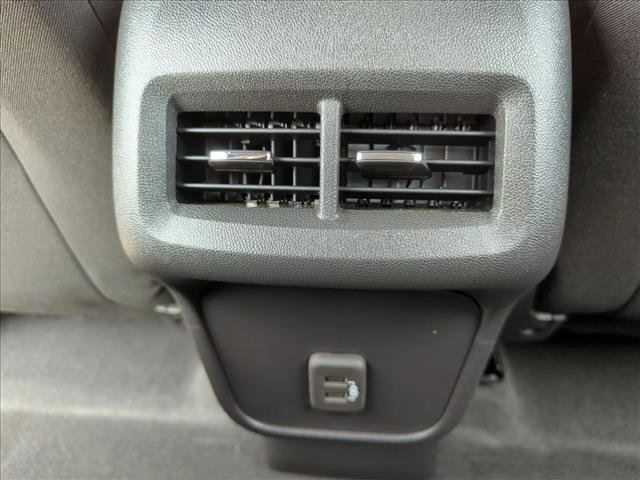 Used 2023 Chevrolet Equinox LT image 16