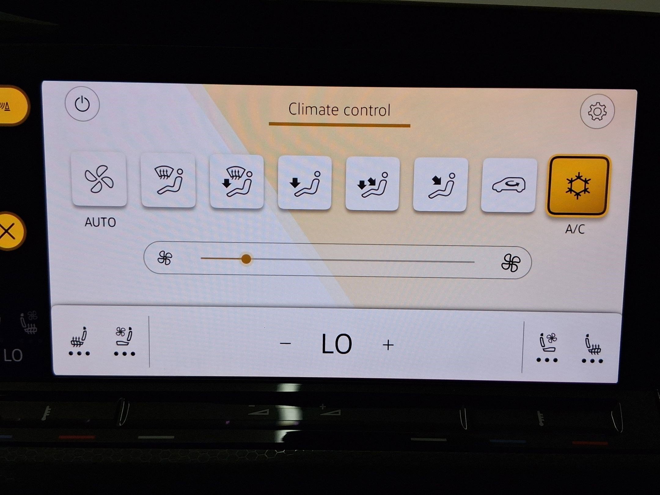 Used 2024 Volkswagen GTI SE image 27