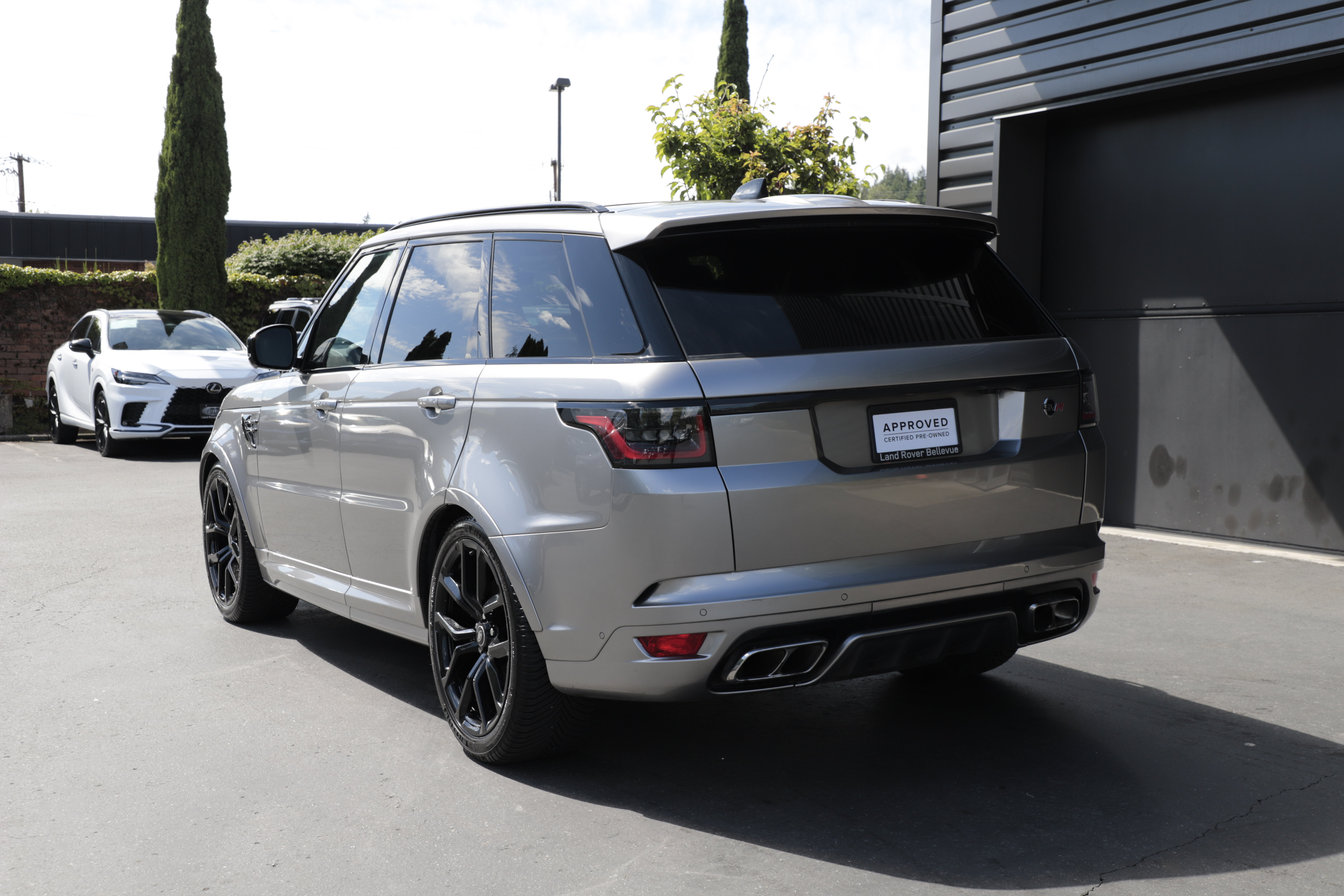 Certified 2022 Land Rover Range Rover Sport SVR AWD/4WD image 6