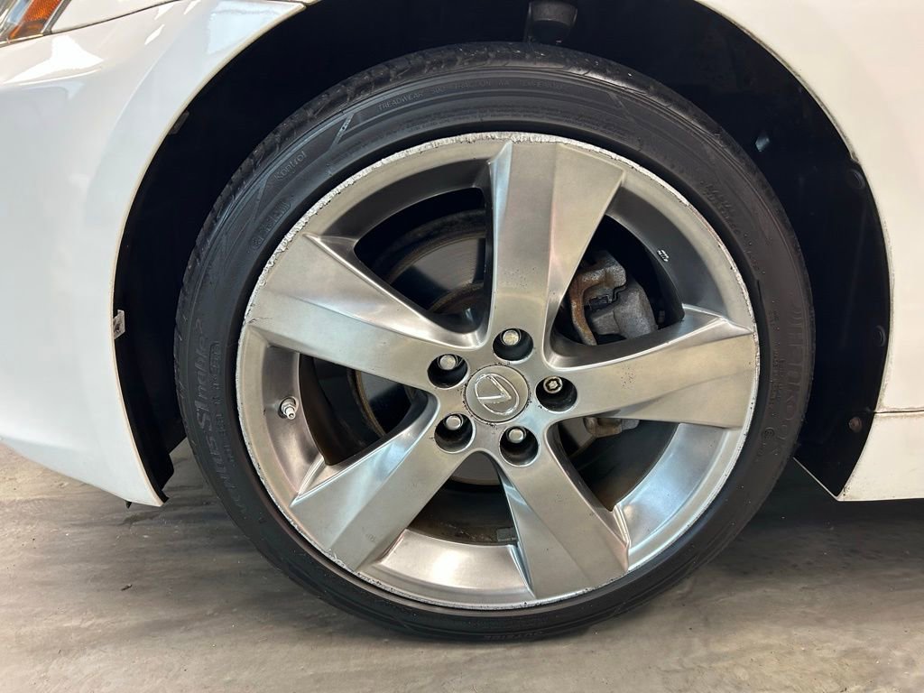 Used 2010 Lexus IS 250C RWD image 23