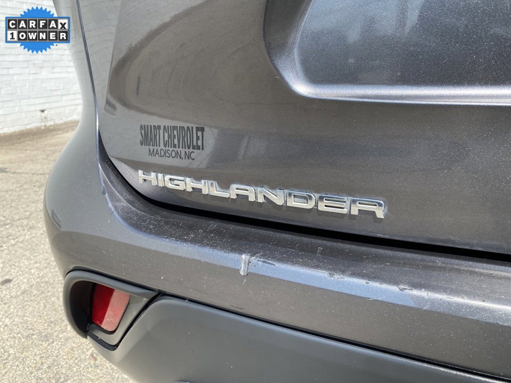 Used 2020 Toyota Highlander LE image 17