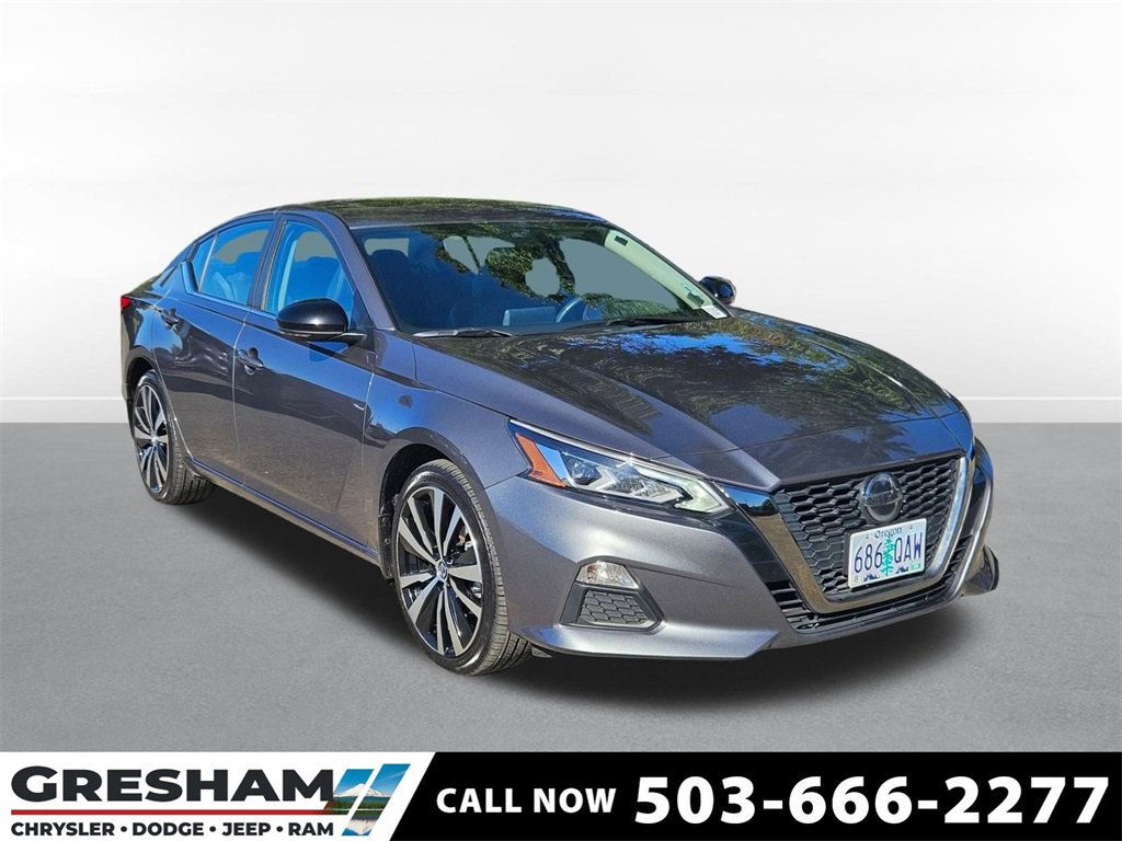 Used 2021 Nissan Altima 2.5 SR w/ SR Premium Package image 1