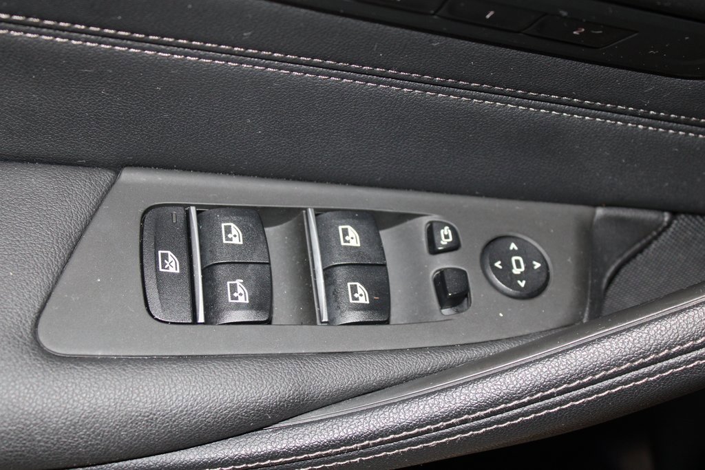 Used 2023 BMW 530i xDrive w/ Convenience Package image 10