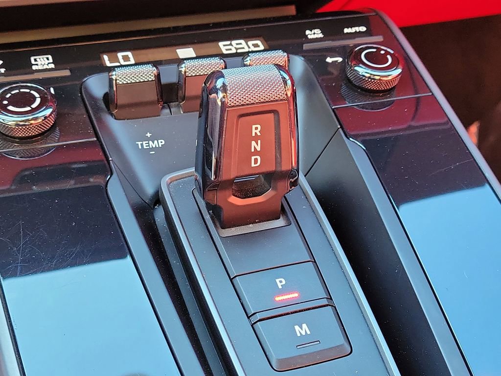 Certified 2022 Porsche 911 Carrera 4 image 32