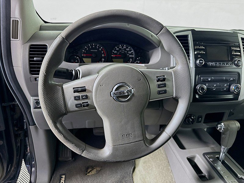 Used 2014 Nissan Frontier SV AWD/4WD image 12