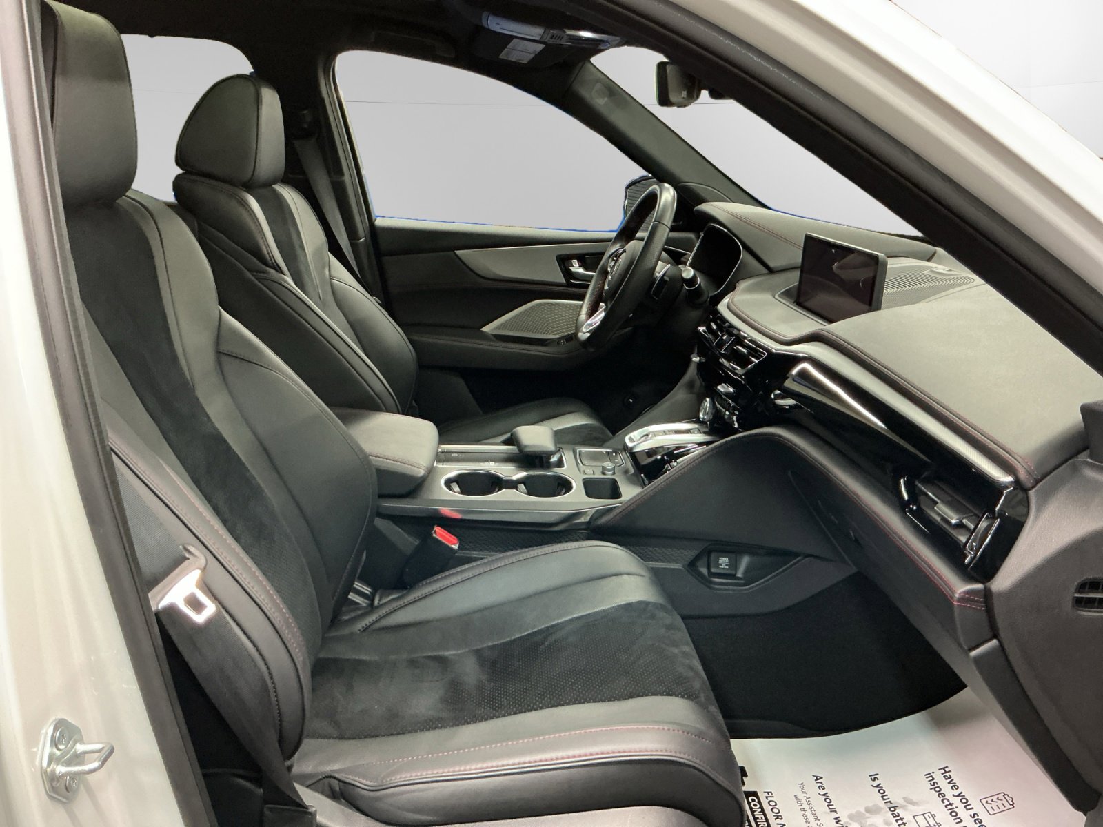 Used 2022 Acura MDX A-Spec image 15
