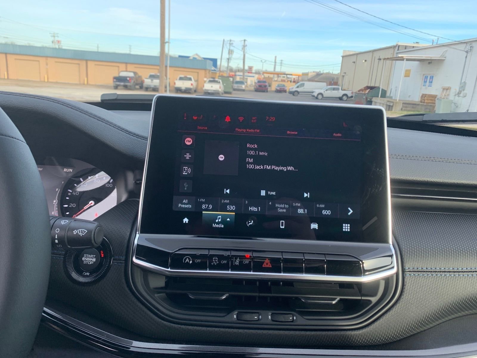 New 2026 Jeep Compass Latitude AWD/4WD image 33