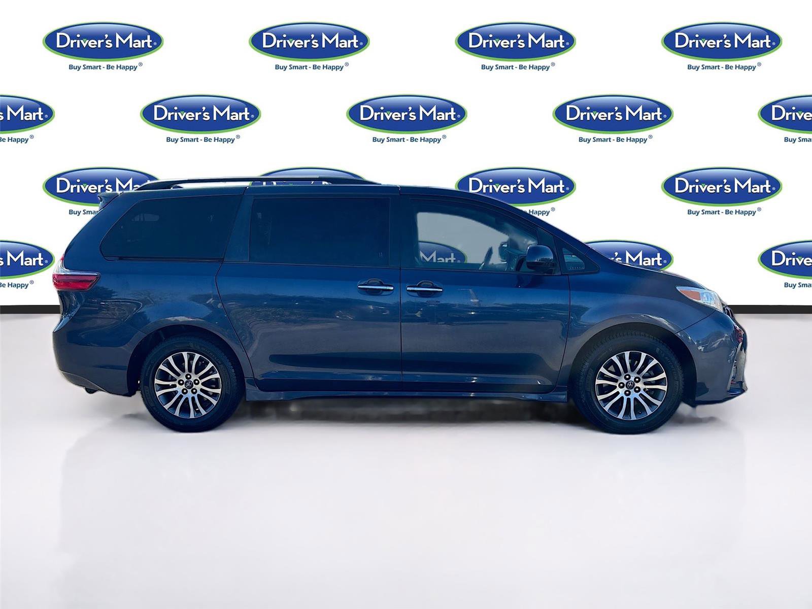 Used 2020 Toyota Sienna XLE image 8