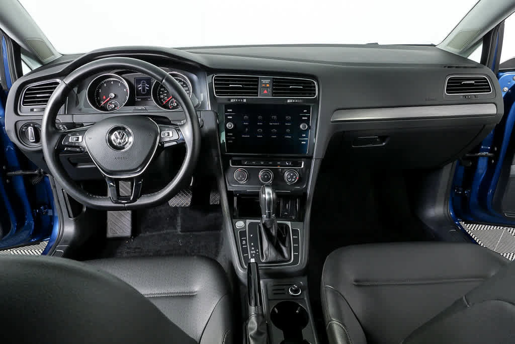 Used 2019 Volkswagen Golf SE image 17