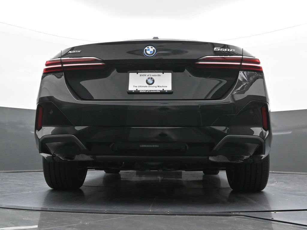 New 2026 BMW 550e xDrive w/ Executive Package AWD/4WD image 27