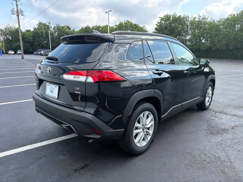 Used 2023 Toyota Corolla Cross LE w/ Moonroof Package AWD/4WD image 5