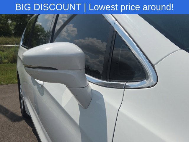 Used 2022 Chrysler Pacifica Touring-L FWD image 7