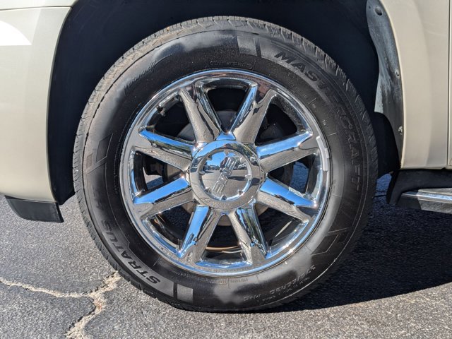 Used 2013 GMC Yukon Denali image 23