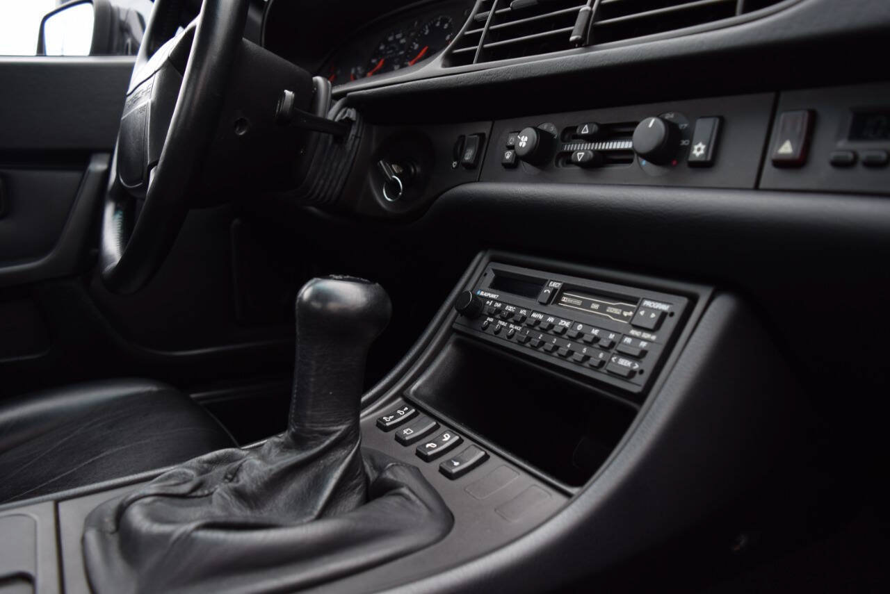 Used 1988 Porsche 944 Turbo RWD image 56