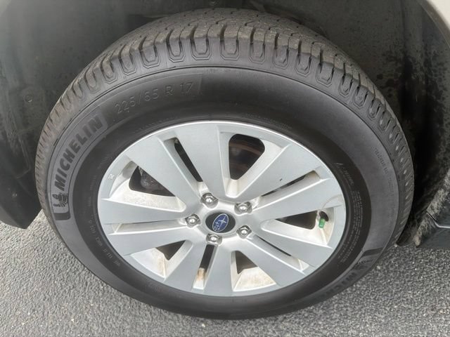 Used 2016 Subaru Outback 2.5i Premium AWD/4WD image 30