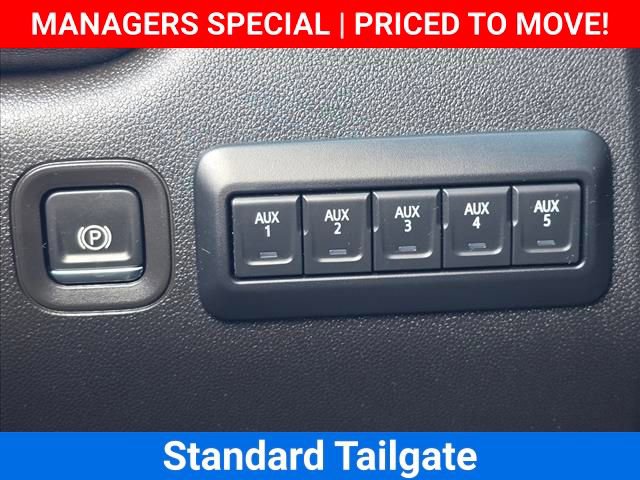 Certified 2024 Chevrolet Silverado 2500 Custom w/ Custom Convenience Package image 33