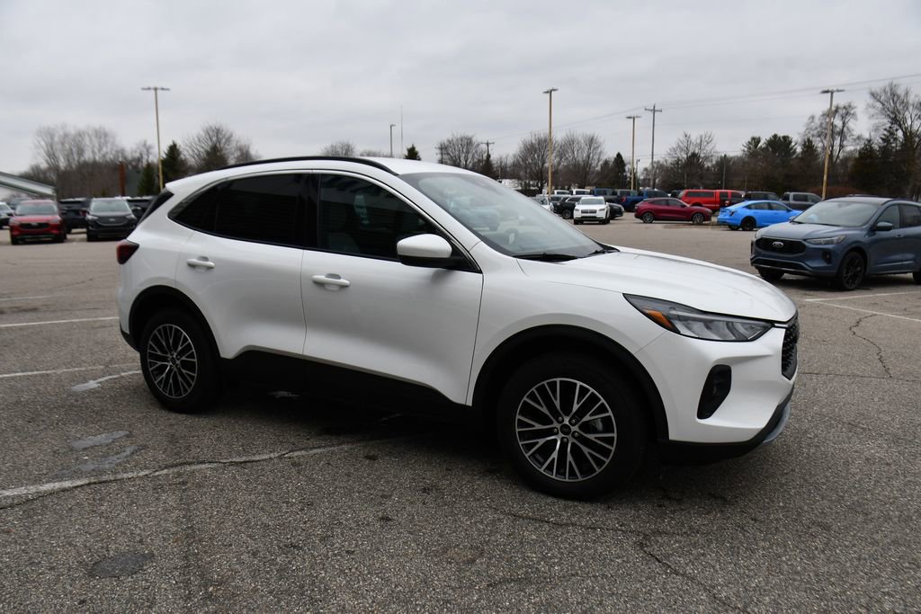 New 2024 Ford Escape SE FWD image 8