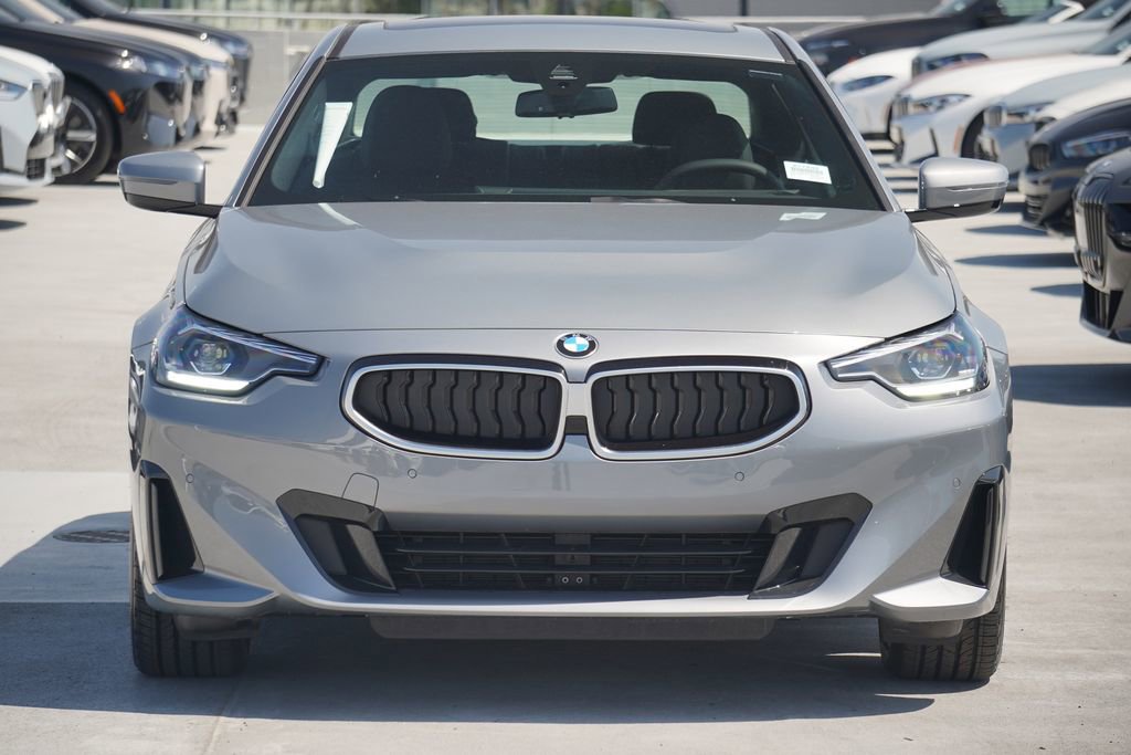 Used 2025 BMW 230i xDrive Coupe image 2