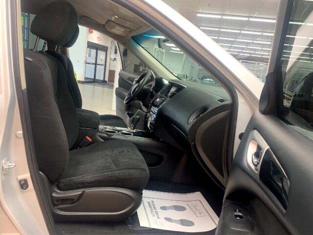 Used 2016 Nissan Pathfinder S image 17