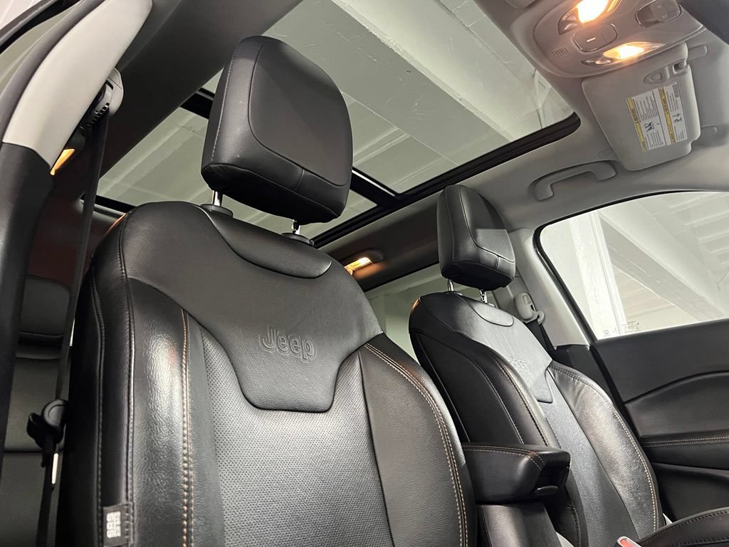 Used 2020 Jeep Compass Limited AWD/4WD image 24