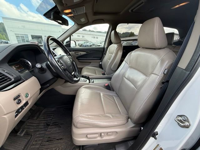 Used 2016 Honda Pilot Touring image 10