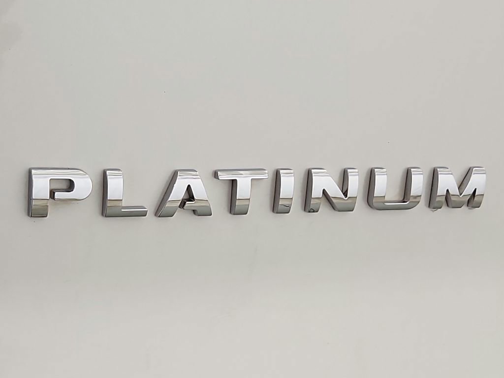 Used 2018 Ford Explorer Platinum AWD/4WD image 37