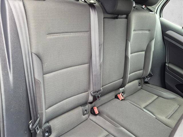 Used 2016 Volkswagen Golf S FWD image 17