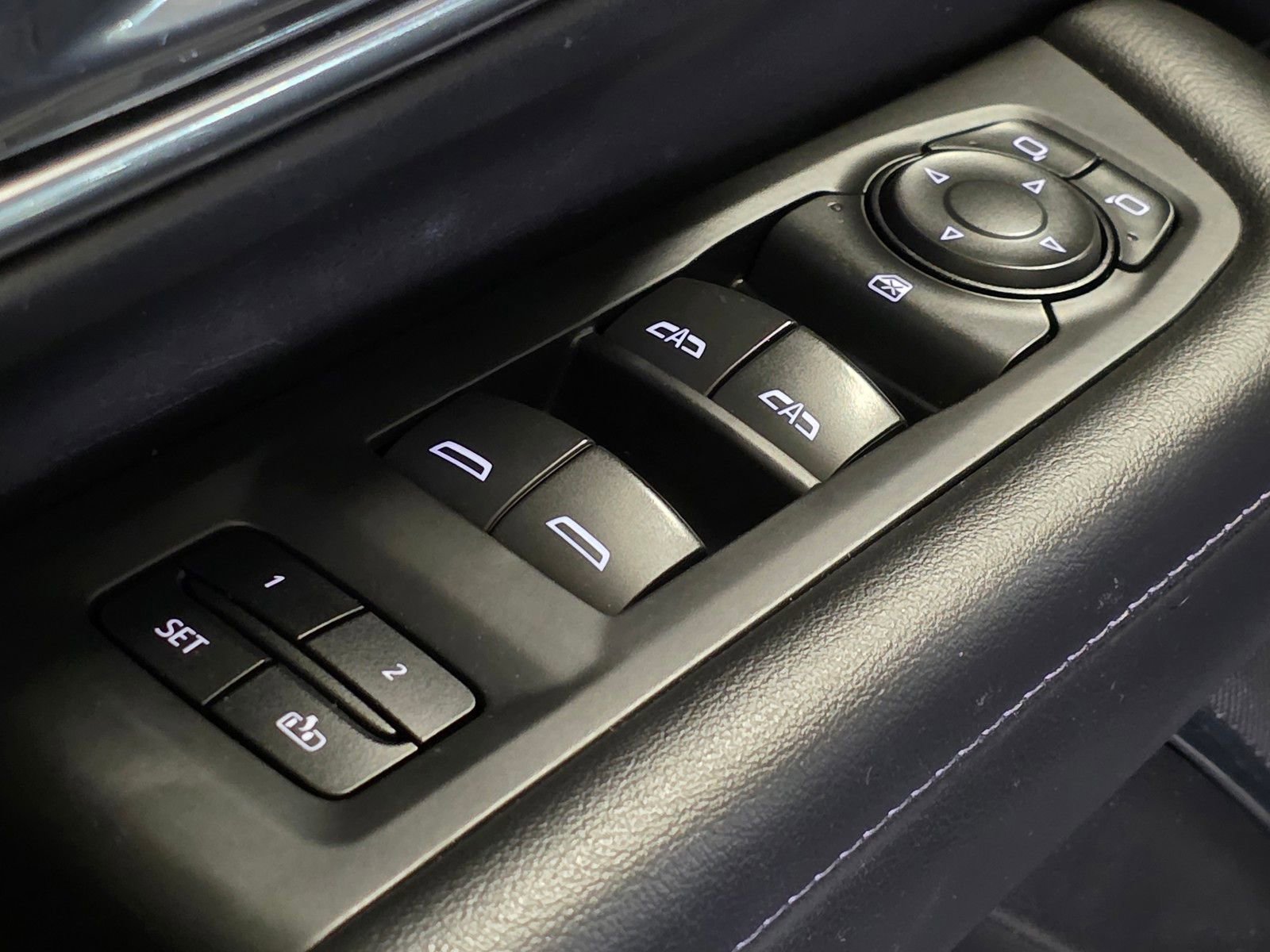 Used 2023 Chevrolet Tahoe LT image 23